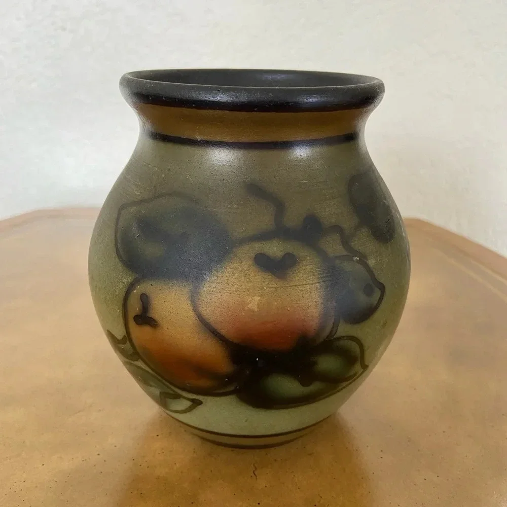 🖤 Beautiful Fruit Pattern Handmade Pottery Vase Jar Denmark ? signed